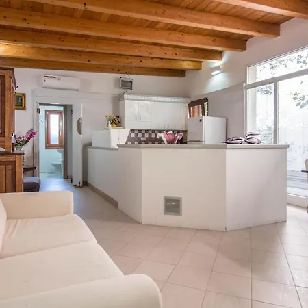 Guesthost - I Ginepri *